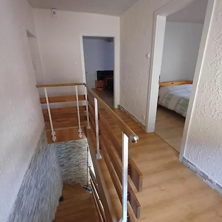 Kwe Vanie 8 Ou 9 Personnes *