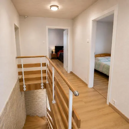 Kwe Vanie 8 Ou 9 Personnes Nyaraló Busendorf