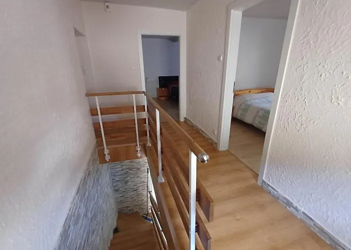 Kwe Vanie 8 Ou 9 Personnes *